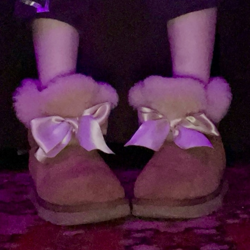 ✨Ugg Boots For Sale👢✨🏷️